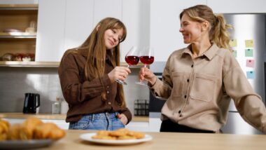 Allaitement et soirées Découvrez si une maman peut vraiment boire du vin